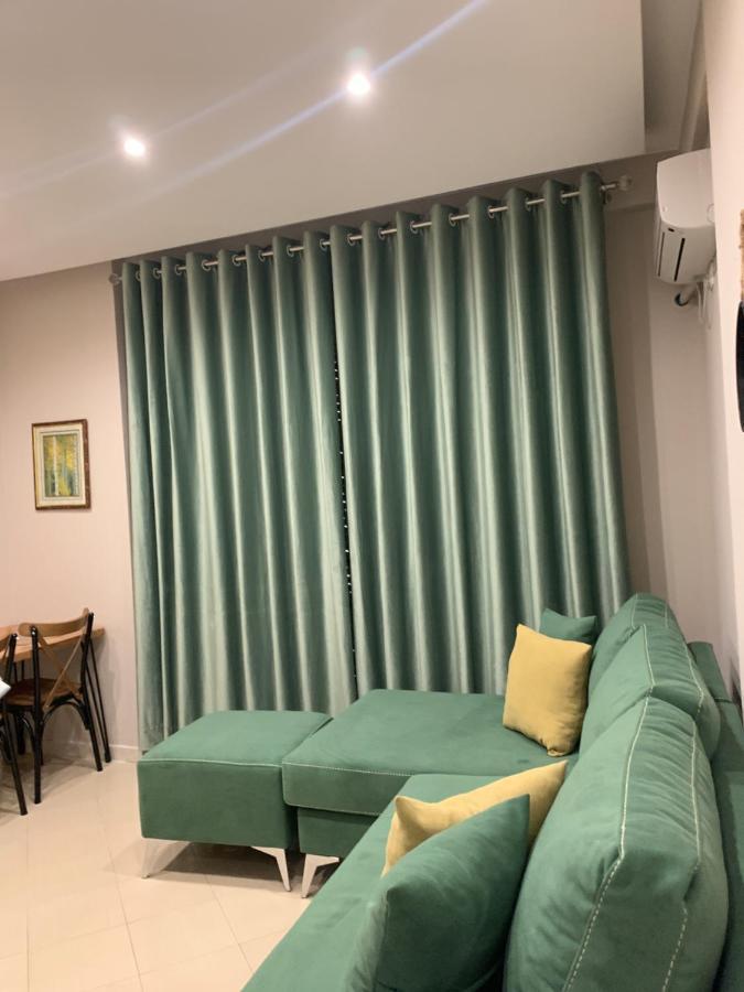 Girasole Apartments Vlorë Esterno foto