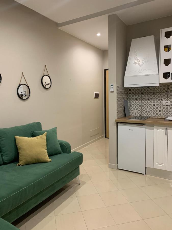 Girasole Apartments Vlorë Esterno foto