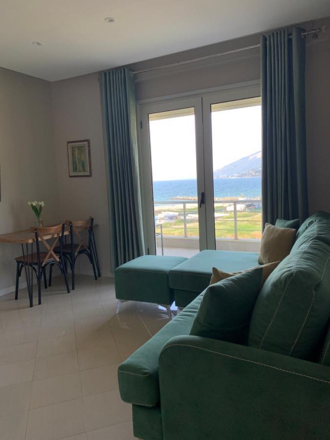 Girasole Apartments Vlorë Esterno foto