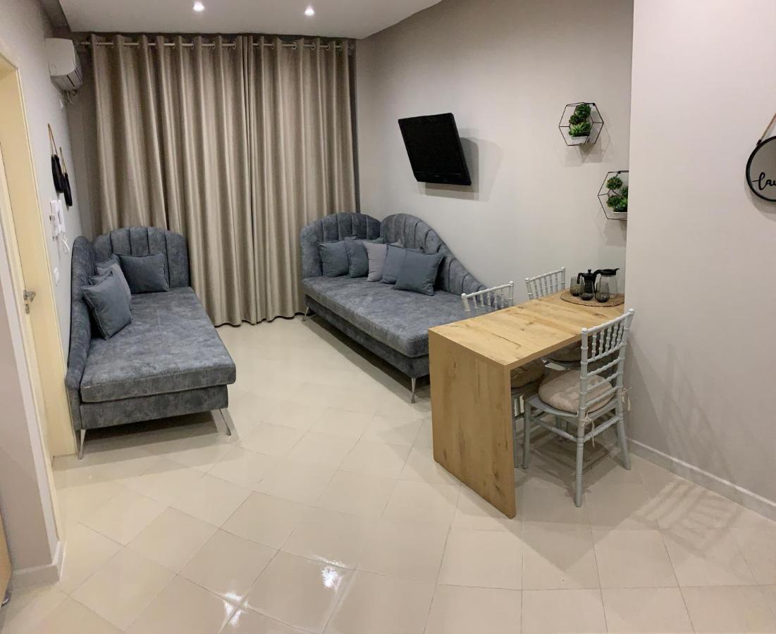 Girasole Apartments Vlorë Esterno foto