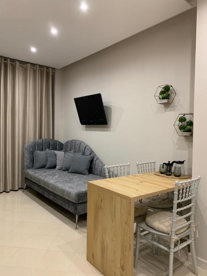 Girasole Apartments Vlorë Esterno foto