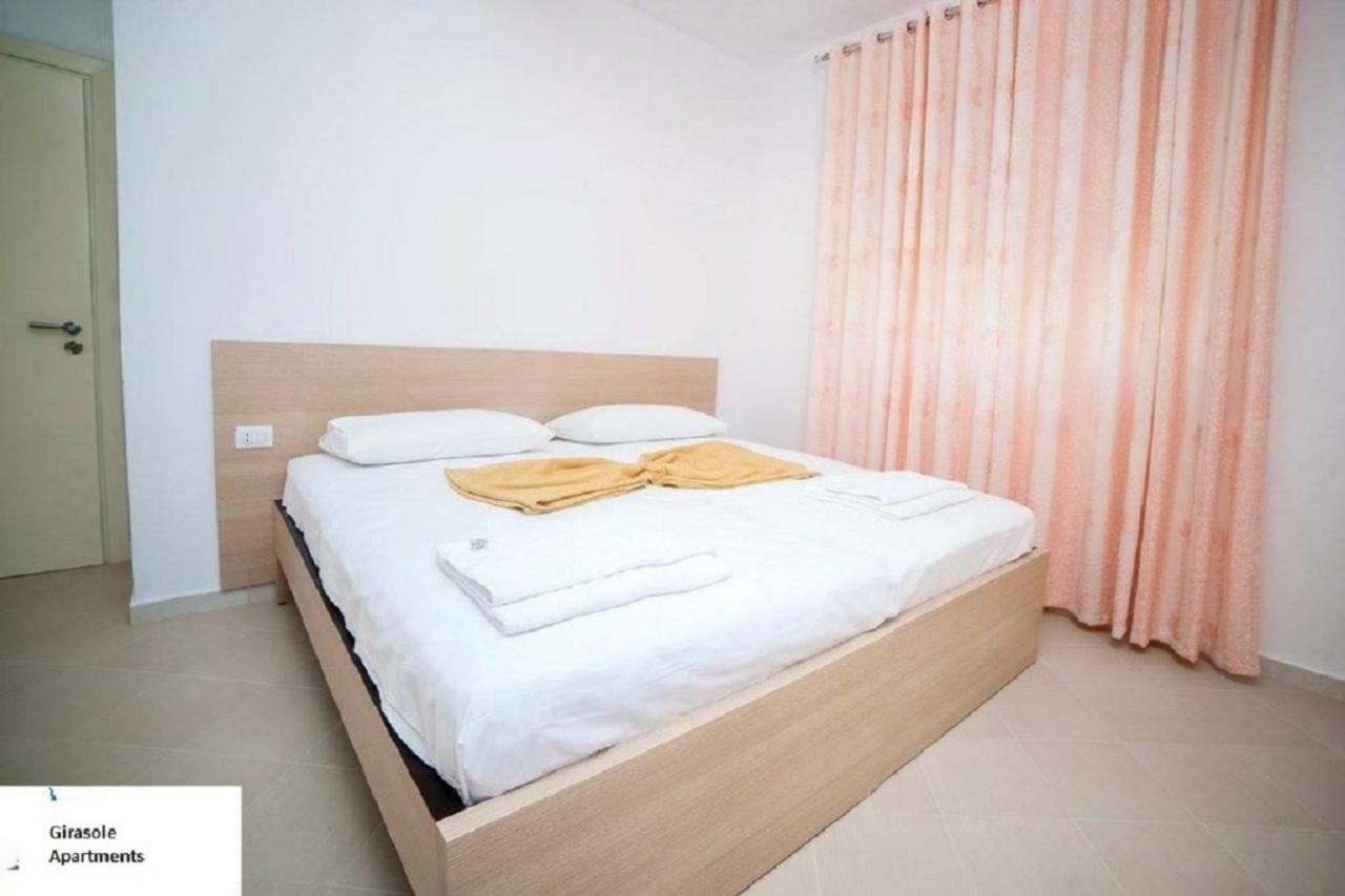 Girasole Apartments Vlorë Esterno foto