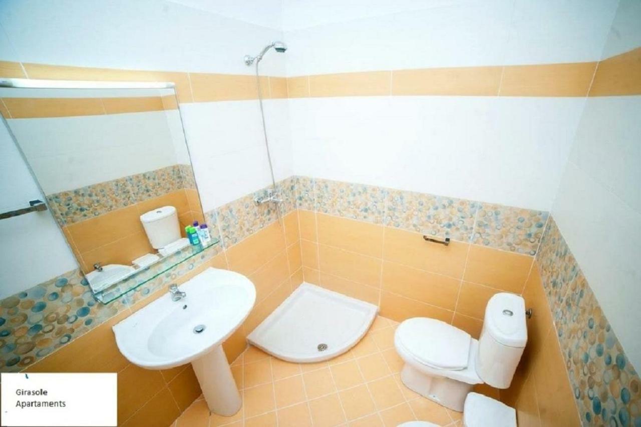 Girasole Apartments Vlorë Esterno foto